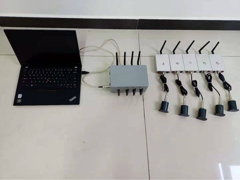 无线数传桥梁振幅检测仪